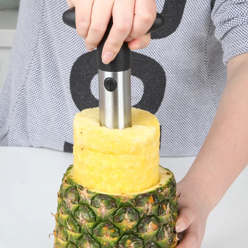 Staineless Steel Pineapple Slicer - KitchenGadgets